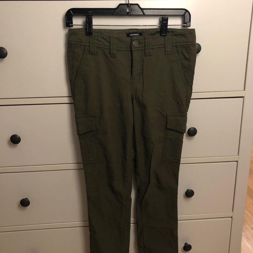 Skinny, stretch cargo pants